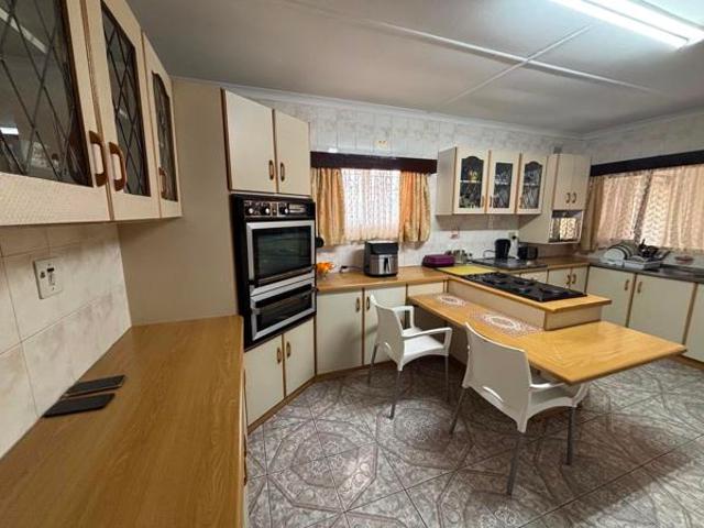 4 Bedroom House in Mountain Rise