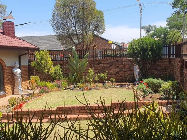4 Bedroom House in Mountain View