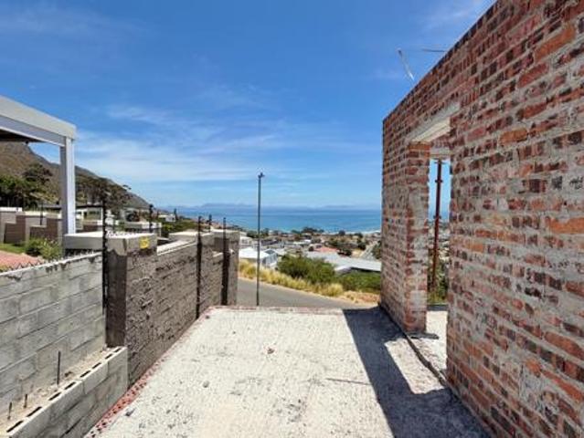 4 Bedroom House in Mountainside