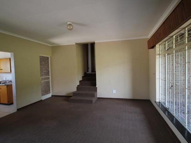 4 Bedroom House in Model Park