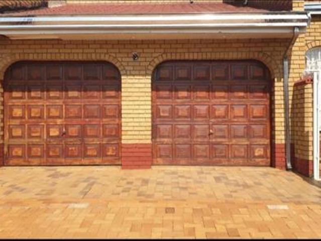 4 Bedroom House in Mohlakeng