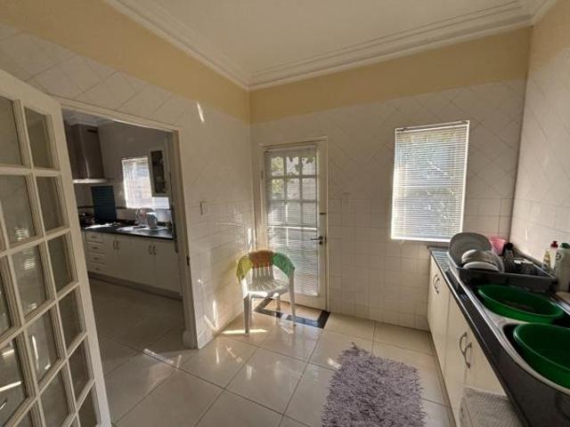 4 Bedroom House in Monavoni