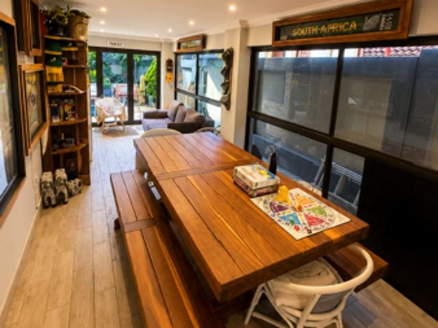 4 Bedroom House in Montana Tuine