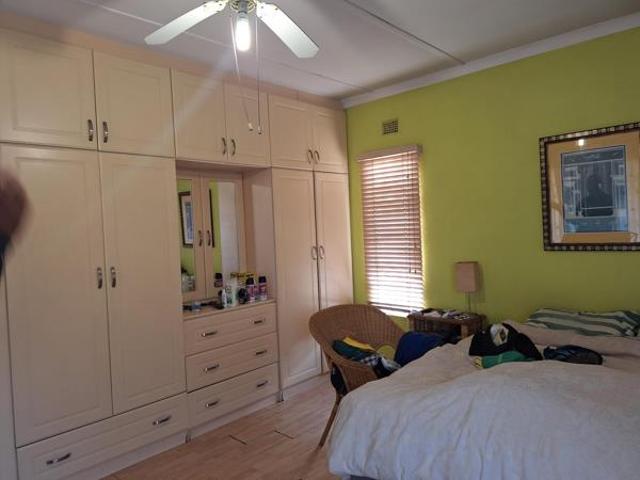 4 Bedroom House in Montclair
