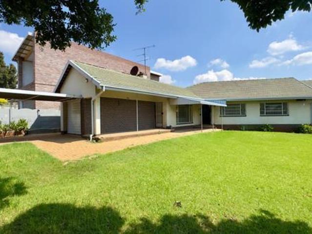 4 Bedroom House in Montgomery Park