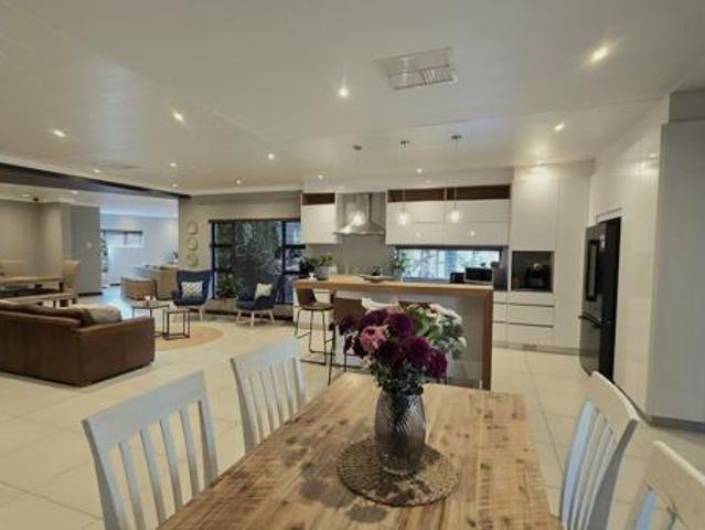 4 Bedroom House in Monument Heights