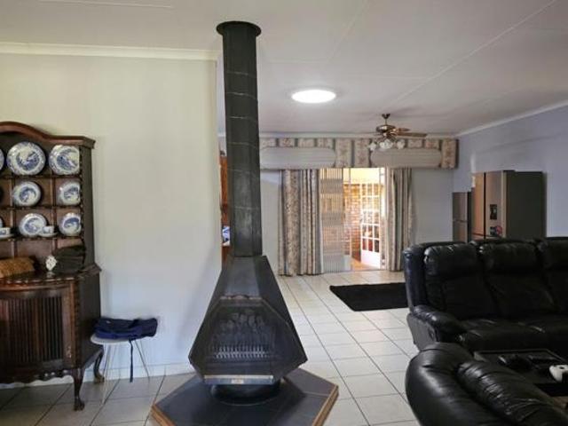 4 Bedroom House in Mookgophong