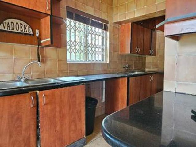 4 Bedroom House in Mooinooi