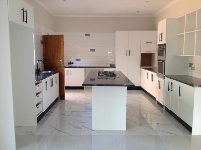 4 Bedroom House in Moreleta Park