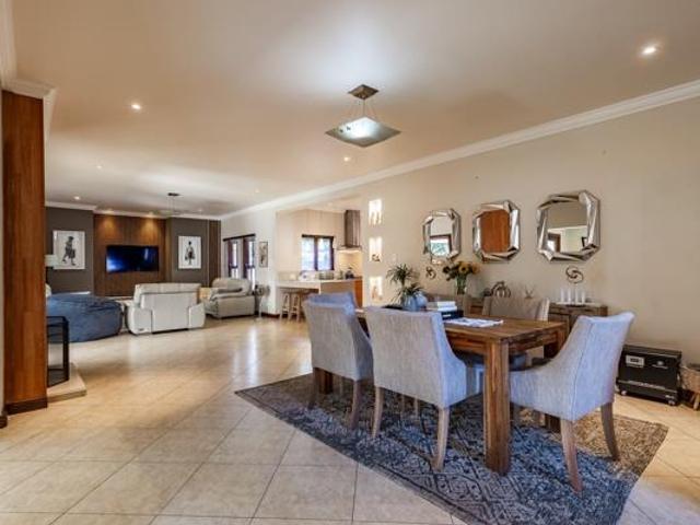 4 Bedroom House in Moreleta Park