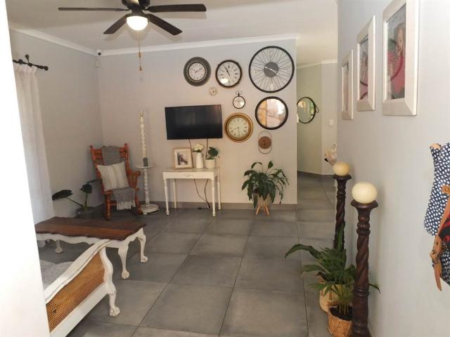 4 Bedroom House in Moreleta Park