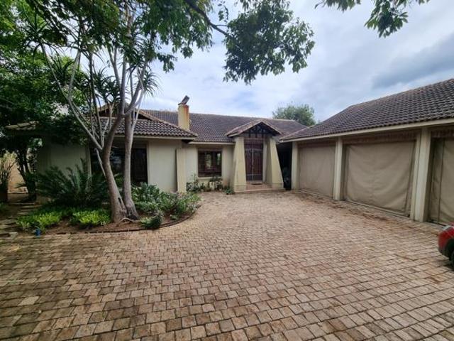 4 Bedroom House in Matumi Golf Estate
