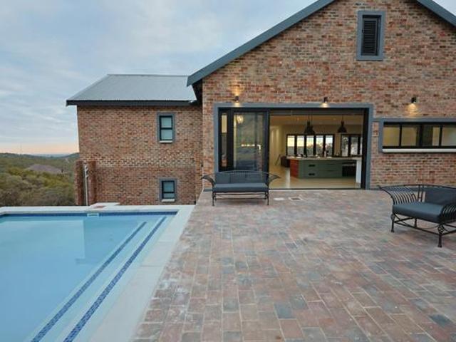 4 Bedroom House in Mabalingwe