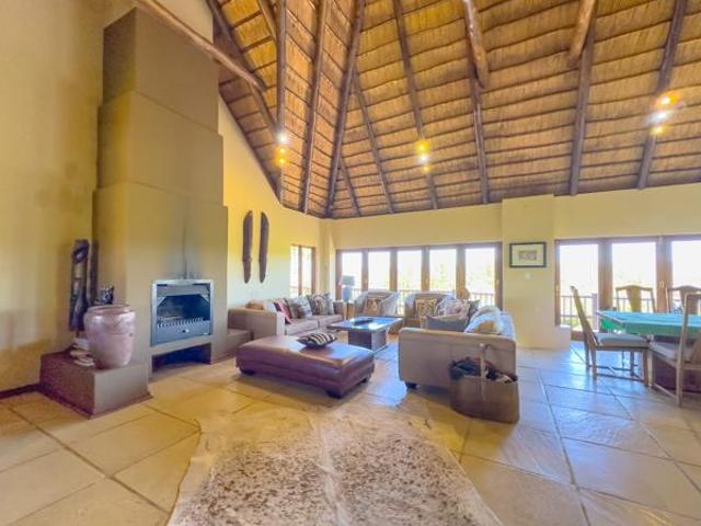 4 Bedroom House in Mabalingwe
