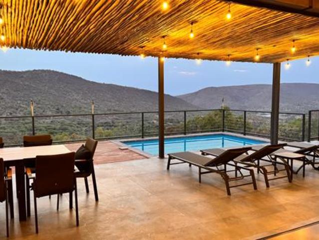 4 Bedroom House in Mabalingwe Nature Reserve