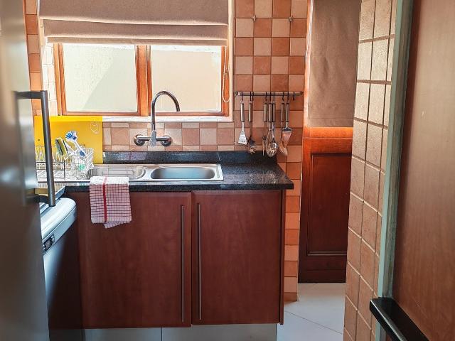 4 Bedroom House in Mabalingwe Nature Reserve