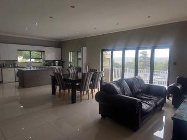 4 Bedroom House in Magalies Golf Estate