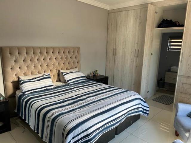 4 Bedroom House in Magalies Golf Estate
