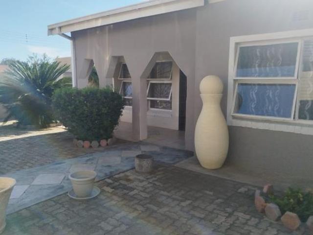 4 Bedroom House in Mahikeng Central