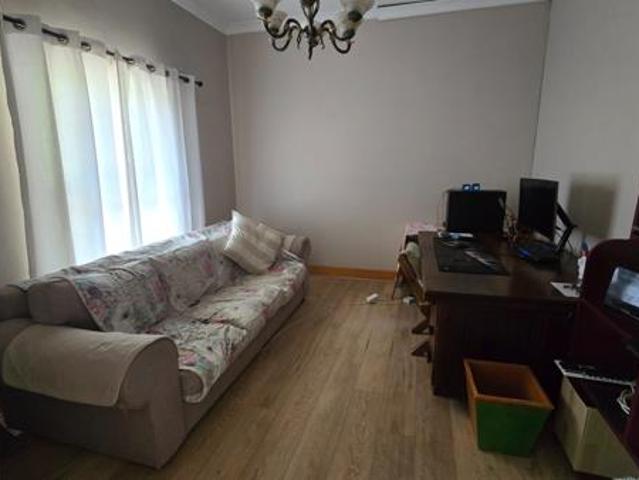 4 Bedroom House in Malmesbury