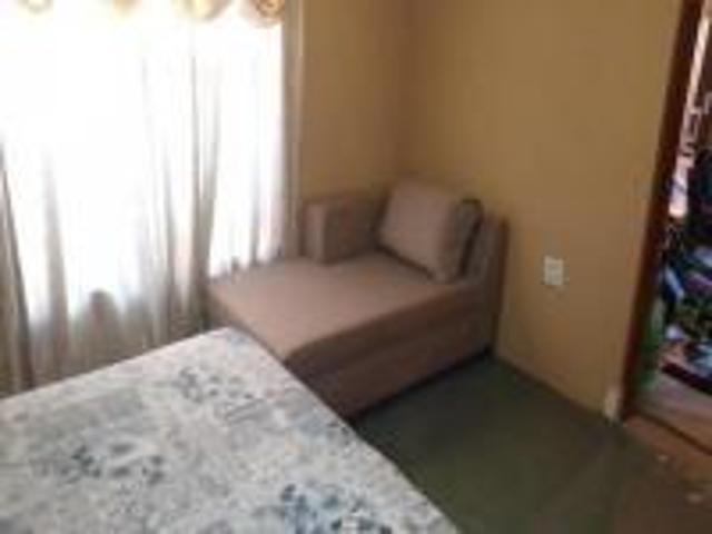 4 Bedroom House in Mandela View