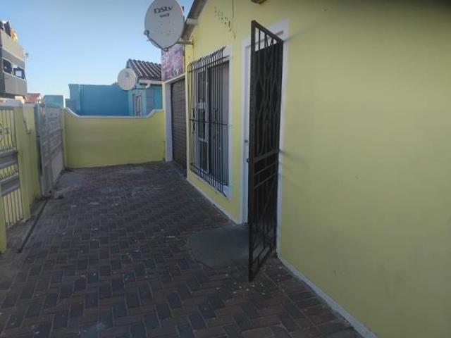 4 Bedroom House in Mandela Park