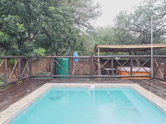 4 Bedroom House in Marloth Park