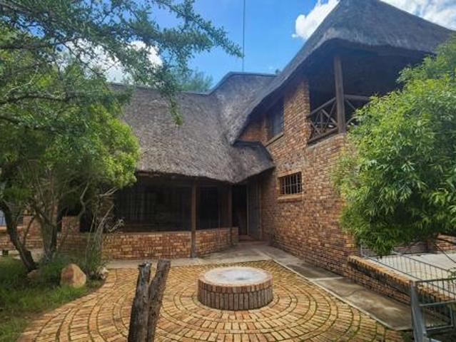 4 Bedroom House in Marloth Park