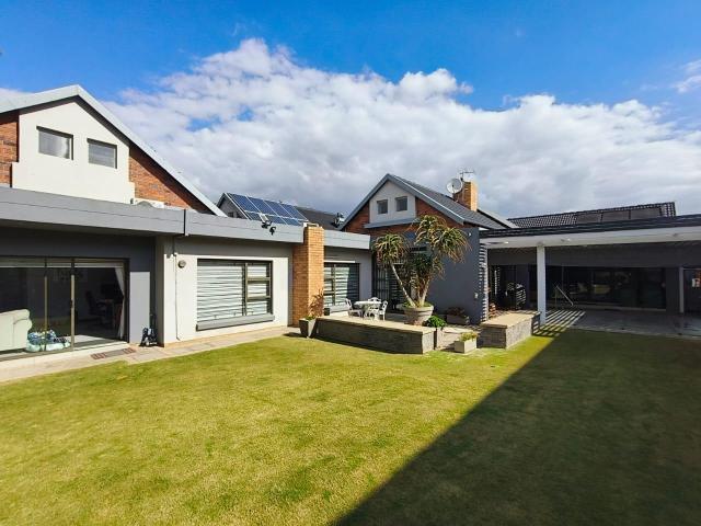 4 Bedroom House in Meyersdal Nature Estate