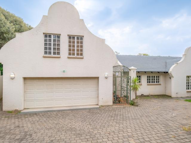 4 Bedroom House in Meadowhurst