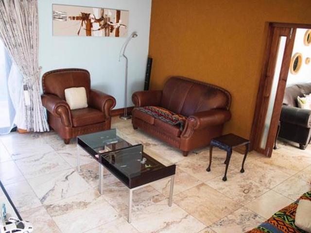4 Bedroom House in Meer En See