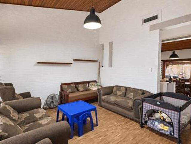 4 Bedroom House in Meer En See