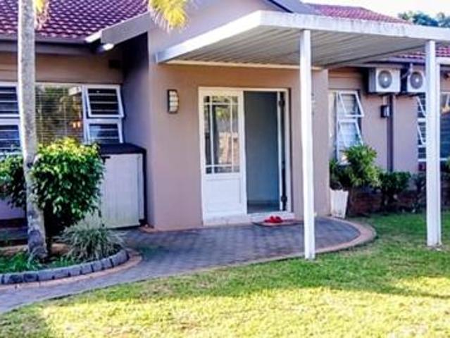 4 Bedroom House in Meer En See