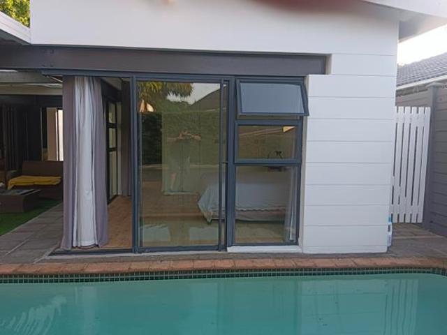 4 Bedroom House in Meer En See