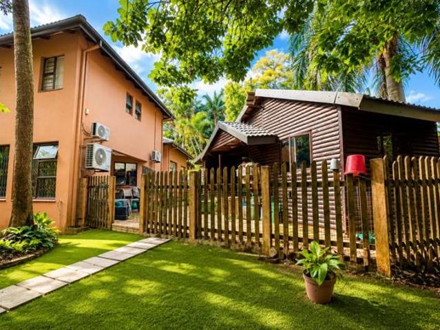 4 Bedroom House in Meer En See