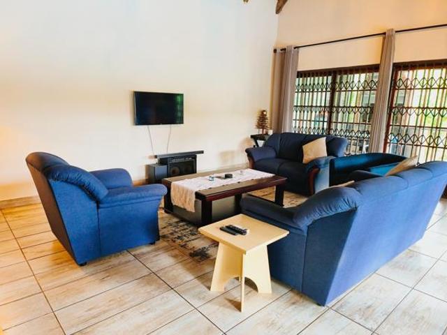 4 Bedroom House in Meer En See
