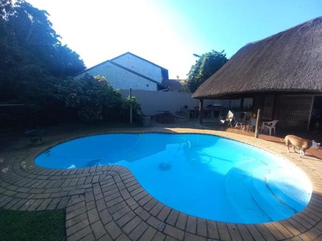 4 Bedroom House in Meer En See