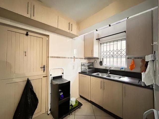 4 Bedroom House in Meer En See