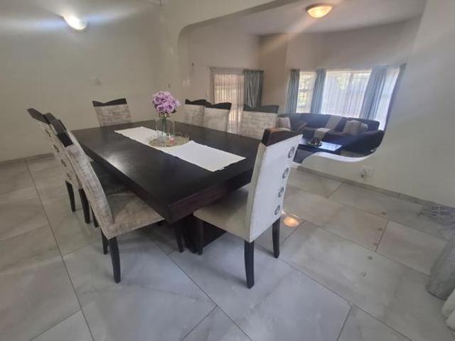 4 Bedroom House in Meer En See