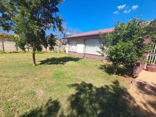 4 Bedroom House in Meiringspark