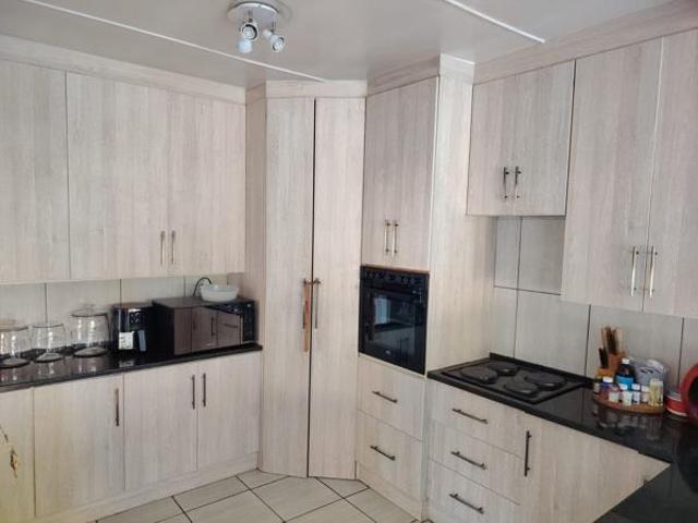 4 Bedroom House in Meiringspark