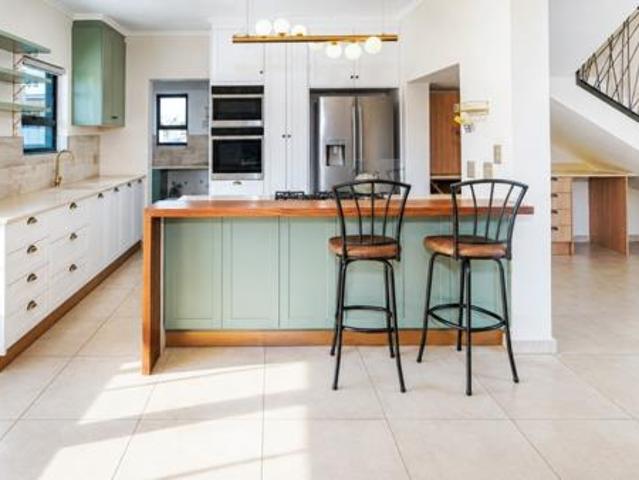4 Bedroom House in Melodie
