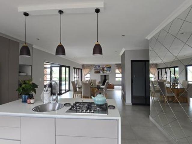 4 Bedroom House in Melodie