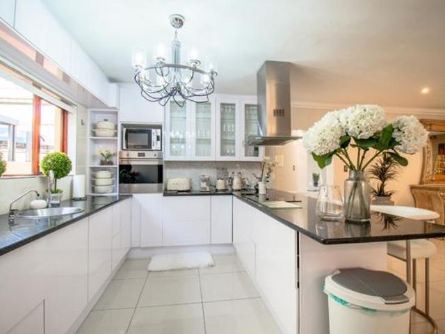 4 Bedroom House in Melodie