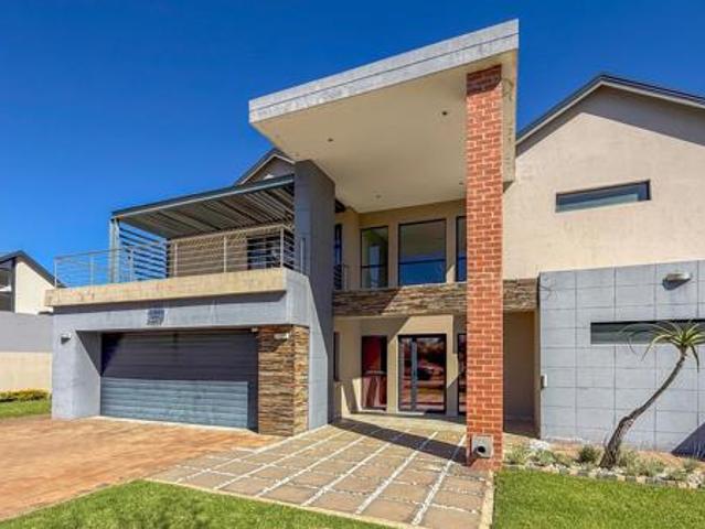 4 Bedroom House in Melodie