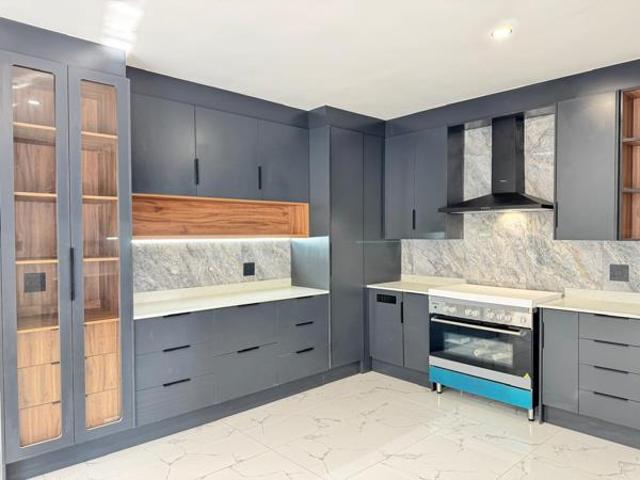 4 Bedroom House in Melodie