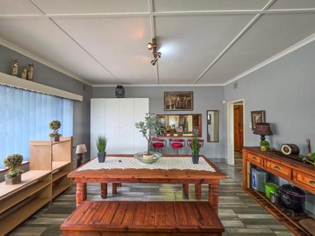 4 Bedroom House in Melville