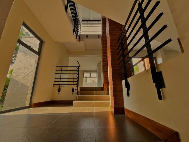 4 Bedroom House in Menlo Park