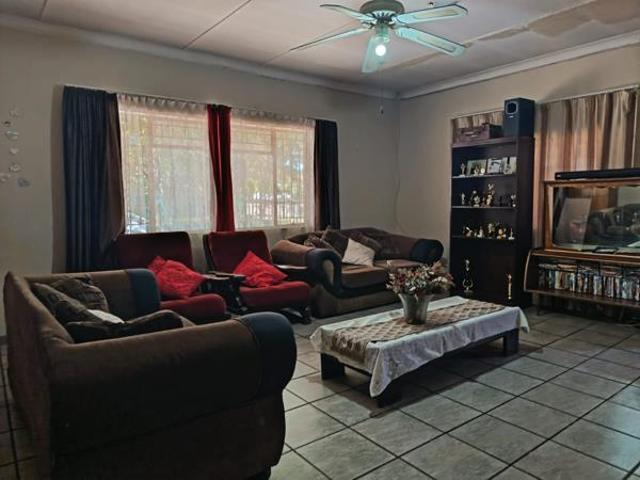 4 Bedroom House in Middelburg Central