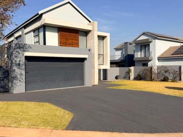 4 Bedroom House in Midstream Meadows